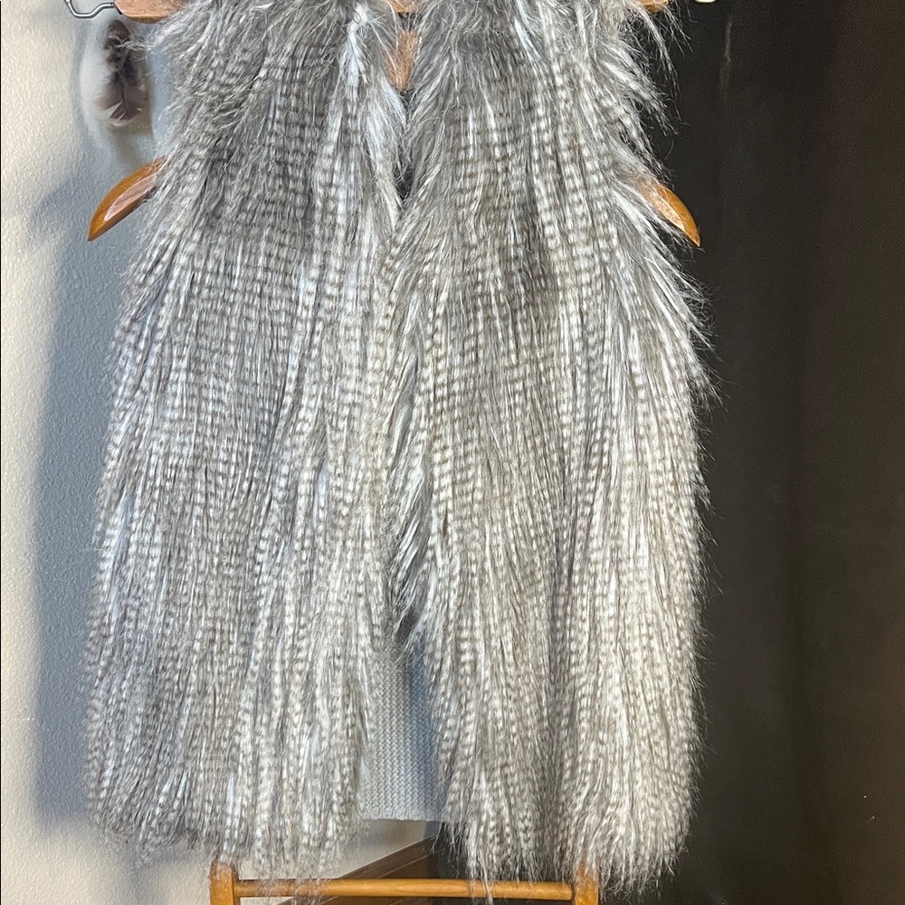 Faux Fur GraySweater vest